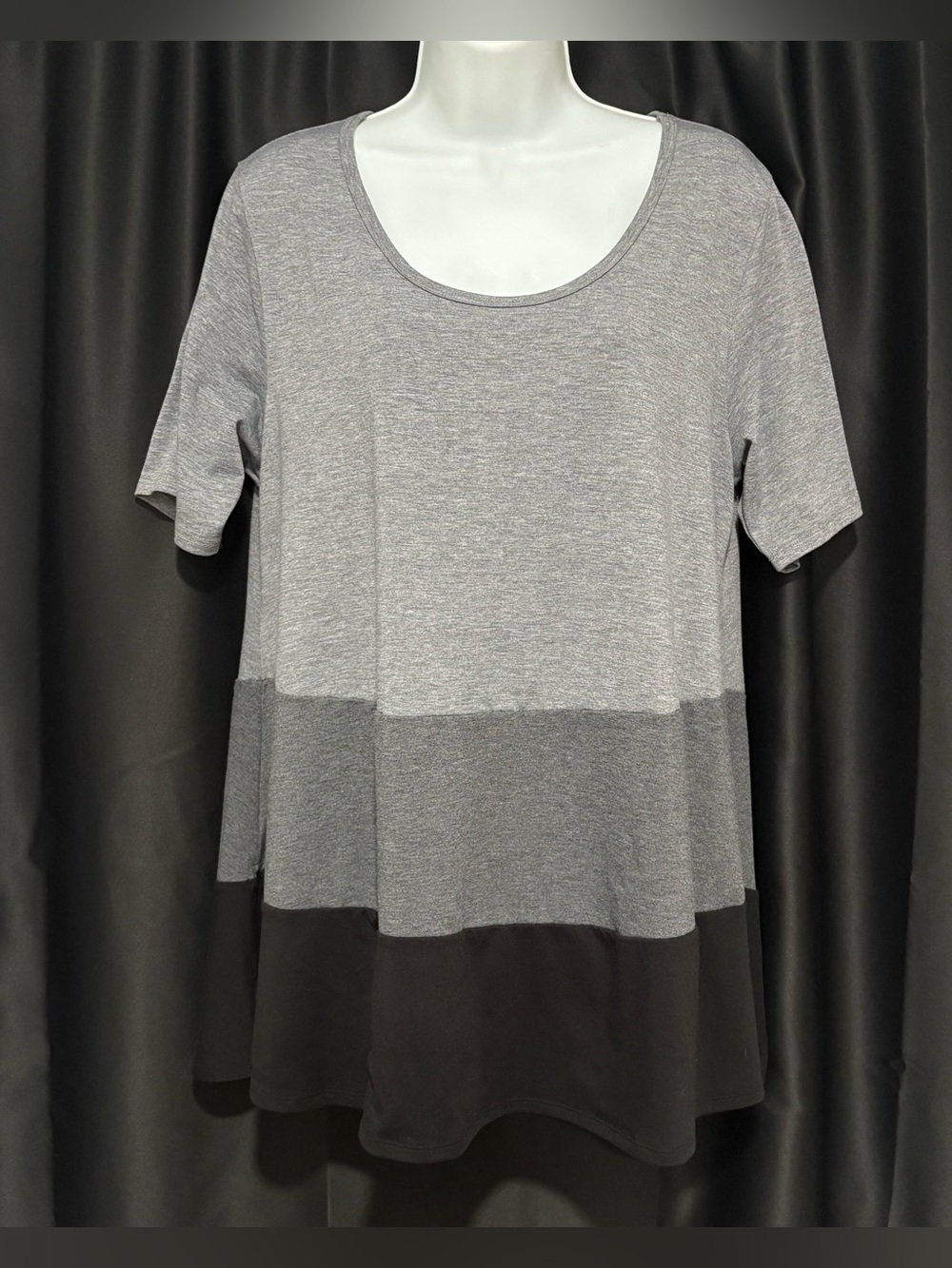 LuLaRoe High-Low Dress Shirt M